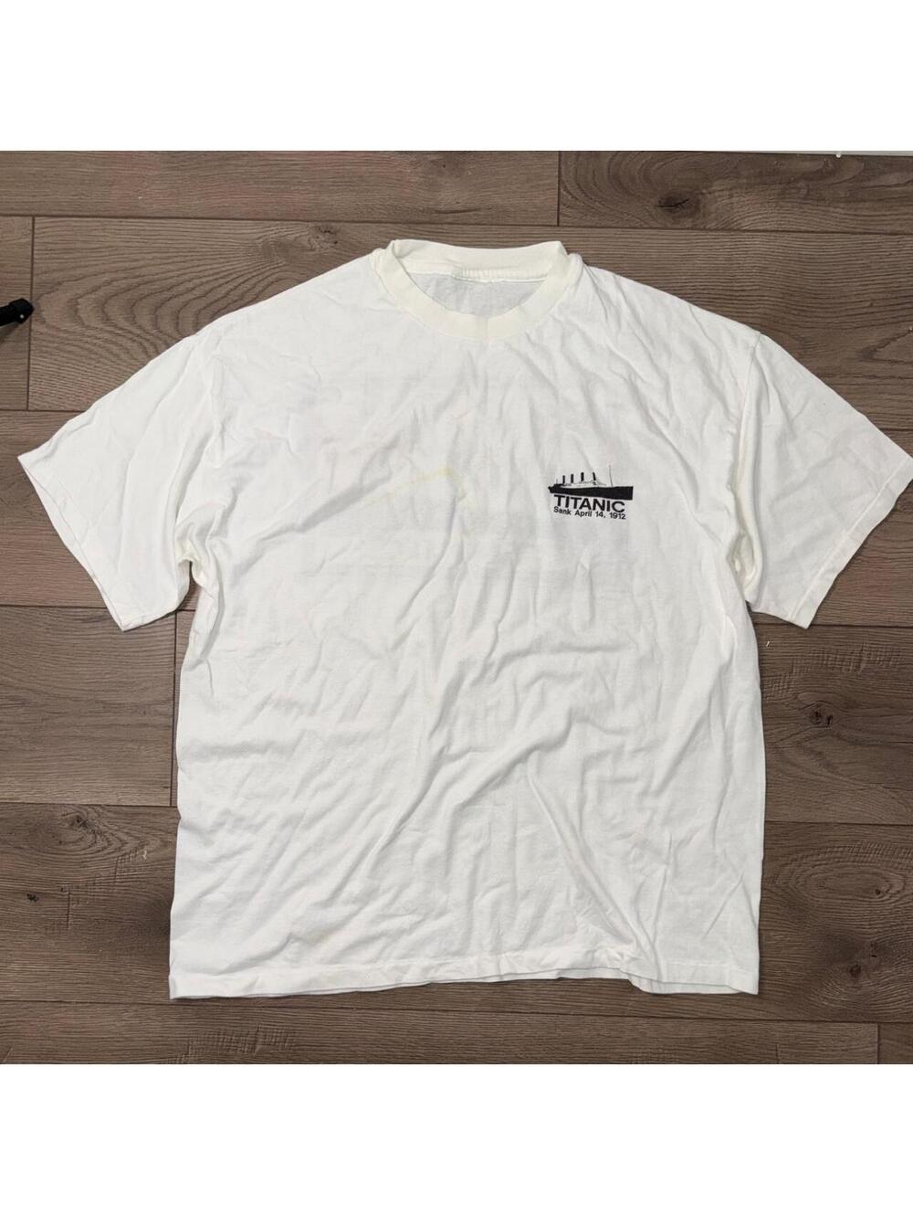 90s titanic tee